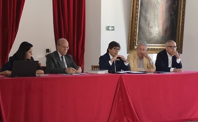 A Solofra arriva il politecnico del cuoio centro di ricerca e formazione di esperti per l’industria conciaria, tessile e della moda